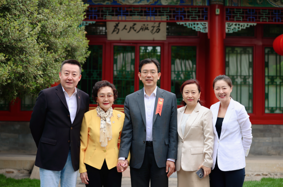 清光不自照 流影入人间|深切缅怀清华北美教育基金会终身名誉理事张素久女士 清光不自照 流影入人间|深切缅怀清华北美教育基金会终身名誉理事张素久女士